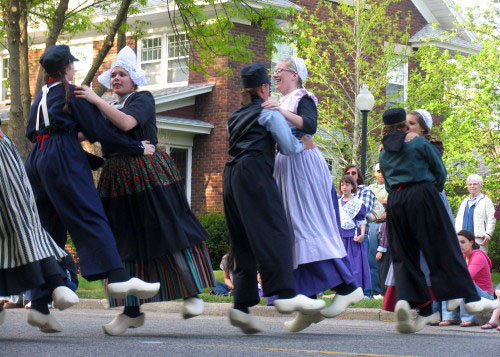 dutch clog dancing