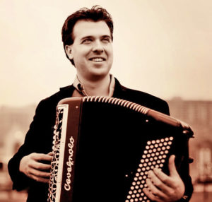 julien-labro-with-accordion-bww